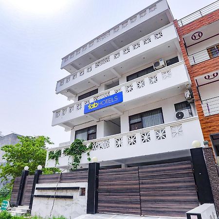 Fabexpress Samira Residency, Near Botanical Garden Hotel Noida Buitenkant foto